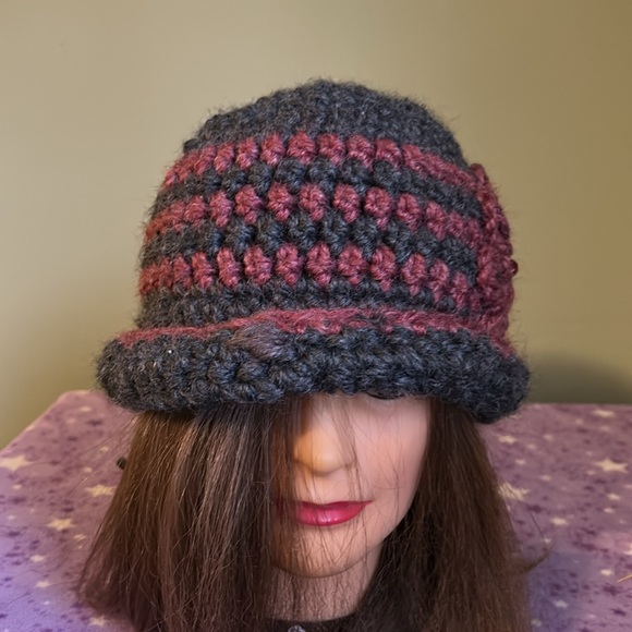 Elegant crochet derby rolled rim medium acrylic thick yarn new - Picture 3 of 7